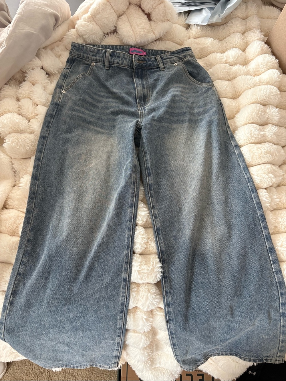 Edikted Wide Leg Jeans in Faded Blue